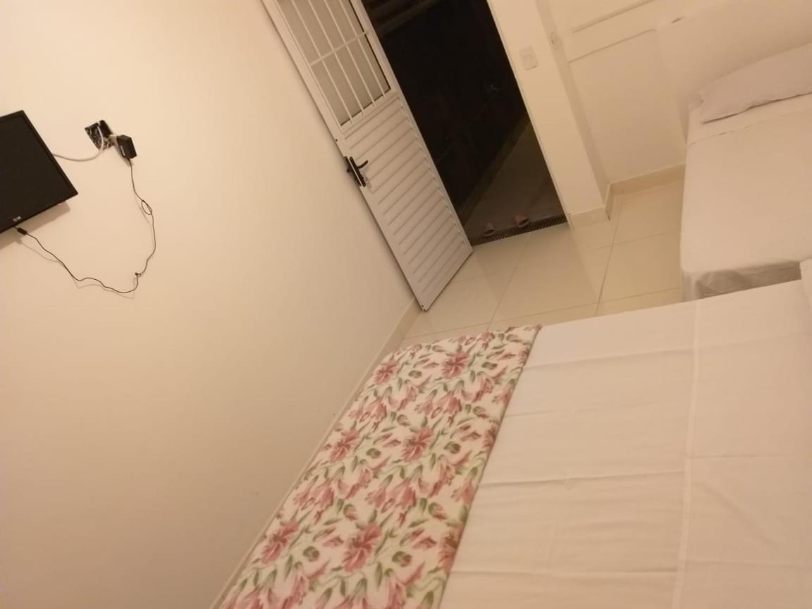 Cariboni Hotel กัวรูจา ภายนอก รูปภาพ